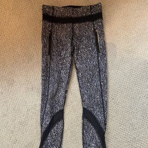 Lululemon Black and white speckle legging